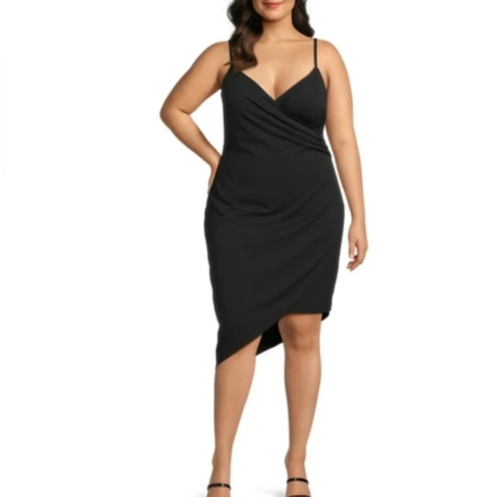 💥3/$12 SALE💥 Planet Gold asymm party dress
